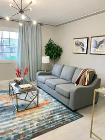 Cozy, Modern and Centrally Located - Image 4