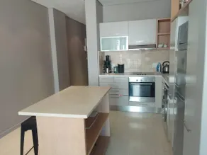 1 bed overlooking table mountain - Image 4