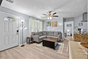Centrally located Cozy Cottage - Image 5