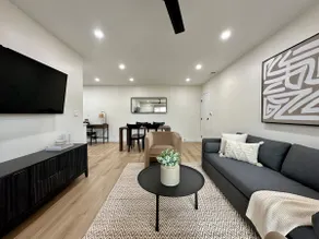 Chic 2 bedroom with spacious backyard + BBQ - Image 4