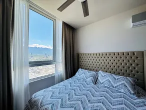 Luxury apartment. - Image 5