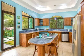 Manuel Antonio, Private Pool Jacuzzi, Pool table, Gated community - Image 4