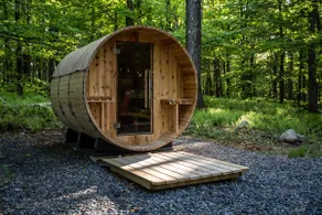 Newly renovated, w/hot tub and sauna in Poconos - Image 5