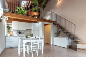 Bright and Comfortable by the Sea with Air Conditioning - Image 5