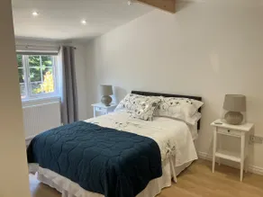 The Cabin - Image 5