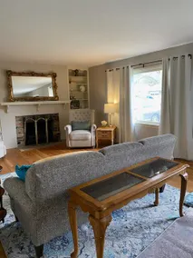 Four Bedroom Bellevue Beauty - Image 3