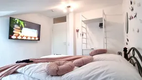 Beast; 24h-Check-in, 6 Pers, Air Conditioning, Massage - Image 3