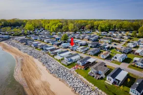 Sherkston Lakeview Cottage Steps to Beach w/ Cart - Image 3