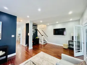 3BD/2BA Chicago Avondale/Logan Square House - Image 3