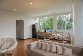 Over Easy | Amazing View Apartment Lt. 3 - Image 2