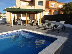 Villa Olivera luxury villa with air-con and a private swimming pool, ideal for families - Image 2