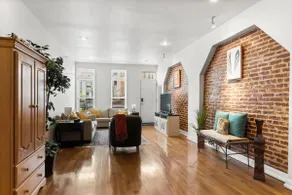 Cozy Baltimore Townhome - Image 4