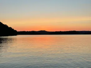 Lakehouse Retreat On Lake Cherokee, New Boat Dock - Image 4