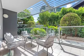 Spacious 2BR Apt w/ Courtyard, Parking & Huge Pool - Image 2