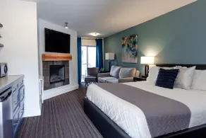 Bayview Studio Suite - Enjoy The Pool & Hot tub - Image 2