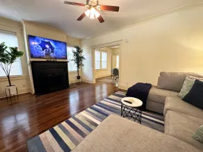 Luxe Townhouse by Overton Square - Image 2