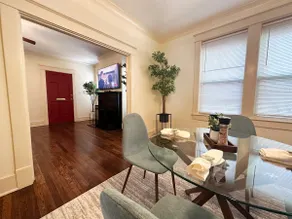 Luxe Townhouse by Overton Square - Image 3
