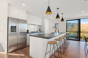 Style & Tranquillity - 4 Bedroom House - Image 5