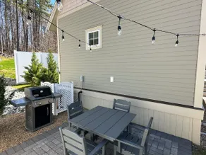 Lakeside Getaway~EV Charger~15mns to Gunstock - Image 4