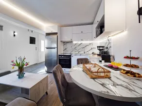 Olea Luxury Apartment - Image 3