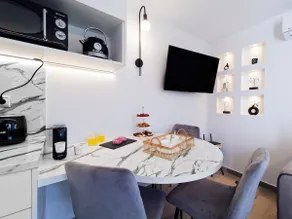 Olea Luxury Apartment - Image 5