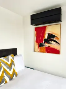 Duplex Apartment Harbourside city centre - Image 2