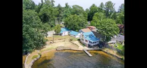 Lakeside retreat - Image 4