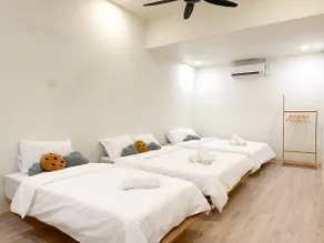 StayCave•3mins walk to Jonker•15pax - Image 3
