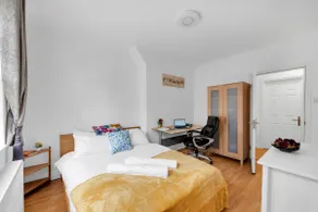 Next to Hammersmith Apollo + Tube | Top Location - Image 2