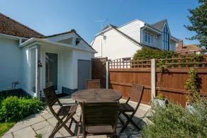 Pass the Keys Little Haven A stunning Bungalow in Minnis Bay - Image 5