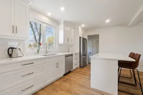 The Loft 727 - Image 4
