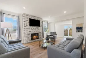 The Loft 727 - Image 2