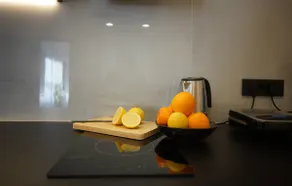 Small Pomegranate - Image 4