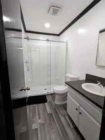 C-discounted 3 bedroom (4 beds) 2 bathroom (7123) - Image 5