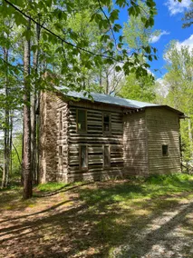 Authentic Log Cabin at the Lake! - Image 3