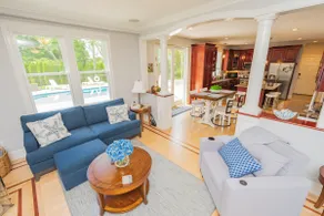 Heated pool near beaches and Newport - Image 3