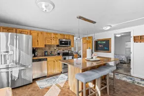 Warm & Welcoming 5BR Home - Image 5
