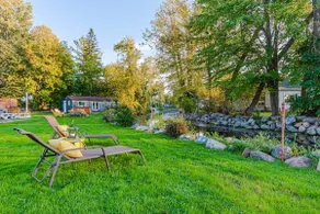 Serenity by the Lake Cozy Cottage - Image 3
