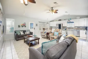 Bayfront Retreat | No Stairs | Boat Ramp Nearby - Image 4