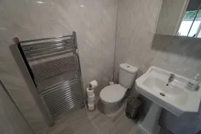 NEW Spacious City Centre Studio - Image 5