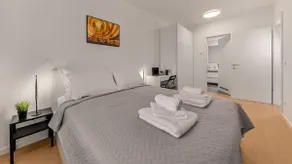Good Vibes Lux, 2BDR, Parking, 2BATH - Image 4