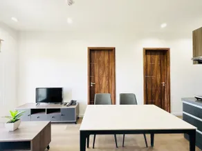Spacious & New 2 Bedroom in Mactan Cebu w/ Parking - Image 5