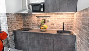 Cozy 2 Bedroom Apartment in the City Center - Image 5
