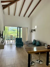 Beautiful, quiet country house in Pereira. - Image 2