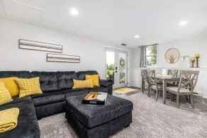 Updated Unit w/Panoramic Views - Image 3