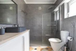 Cascais Duplex Apartment - Image 5
