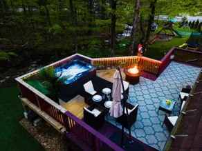 Pool/BeachFamily Friendly Streamside Chalet+HotTub - Image 5
