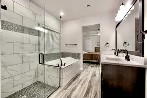 Modern Accessorized 3-Bedroom - Image 3