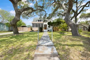 Harbor Headquarters - 1950s Cape Cod Home 4Br/2BA - Image 3