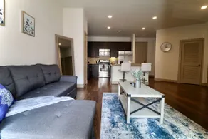 Luxury King Suite/Pool/SkyLounge - Image 2